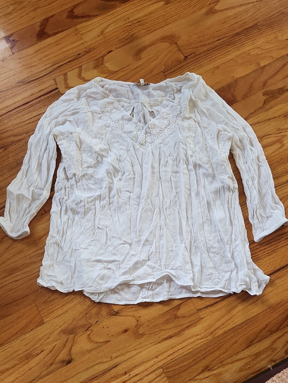 Red Camel White Floral Blouse- XL